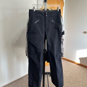 Patagonia Men's Black Ski and Snowboard Outdoor Pants